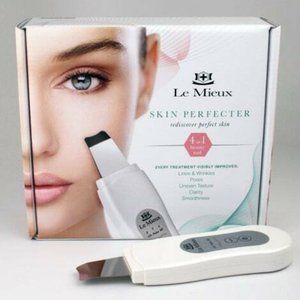 Brand NEW Ultrasonic Beauty Tool